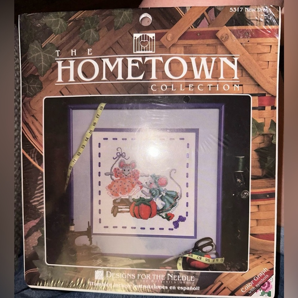 DESIGNS FOR THE NEEDLE‎ HOMETOWN COLLECTION  " New Dress  #5317" KIT Mice NEW